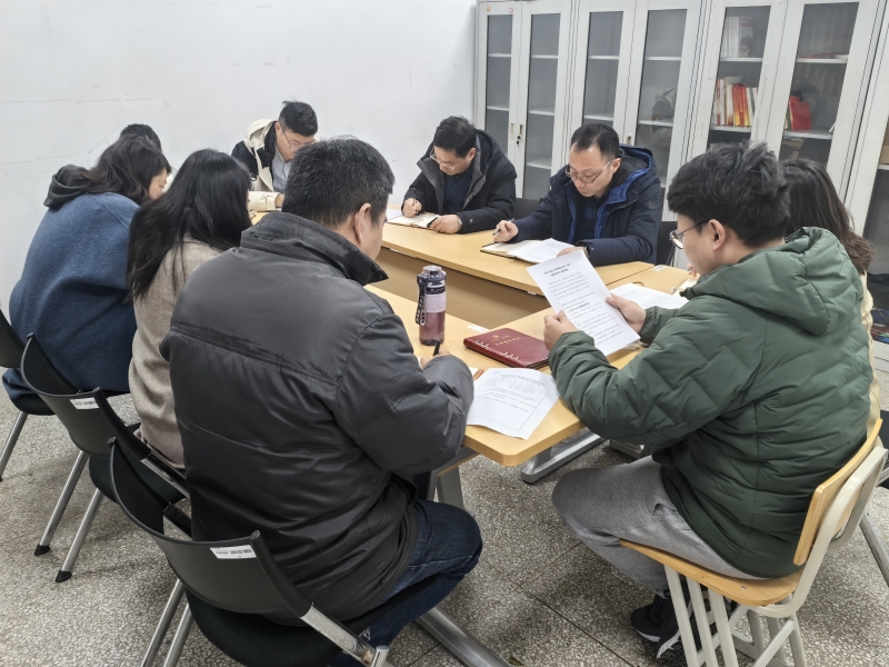 突突突.jpg 突突突.jpg