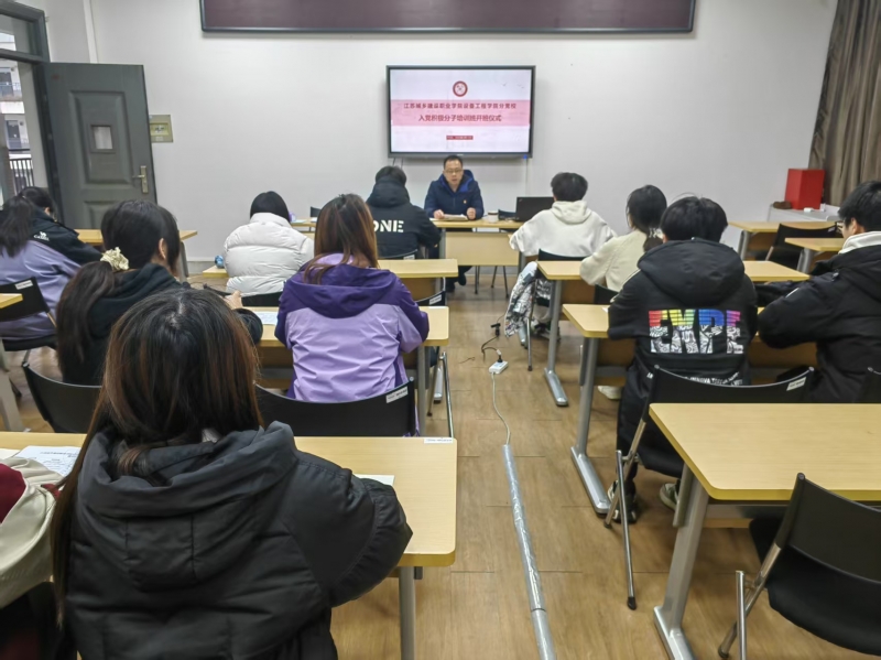 陈敏.jpg 陈敏.jpg